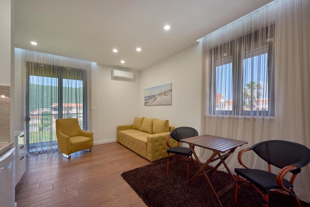 Georgiy Lux Apartments Lastva Grbaljska Εξωτερικό φωτογραφία